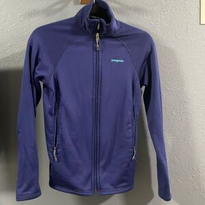 WOMENS PATAGONIA R1 full zip in navy blue